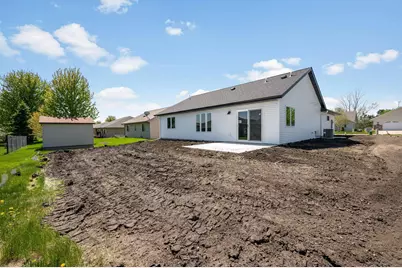 121 Copper Village Circle, Mankato, MN 56001 - Photo 5