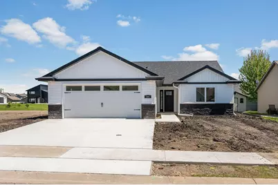 121 Copper Village Circle, Mankato, MN 56001 - Photo 3