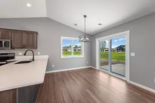 121 Copper Village Cir, Mankato, MN 56001 - Photo 15