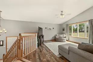 657 S Pointe Ct SW, Rochester, MN 55902 - Photo 3