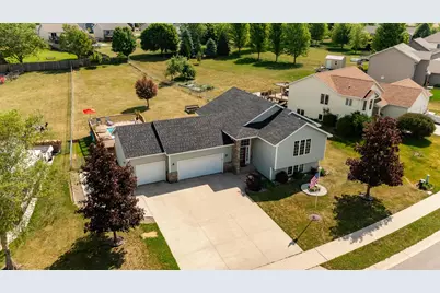 657 S Pointe Court SW, Rochester, MN 55902 - Photo 1