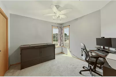 657 S Pointe Court SW, Rochester, MN 55902 - Photo 11