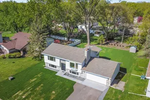 4413 Bramblewood Ave, Vadnais Heights, MN 55127 - Photo 3