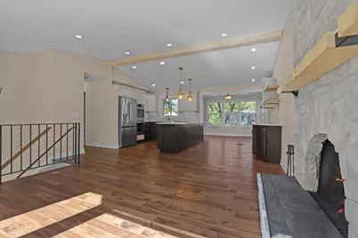 4413 Bramblewood Avenue, Vadnais Heights, MN 55127 - Photo 9