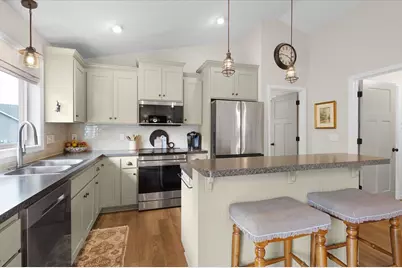 8572 Woodridge Trl, Chisago City, MN 55013 - Photo 13