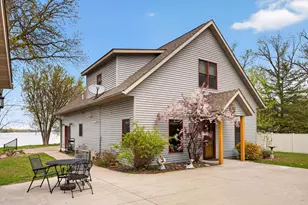 20567 Scott Dr, Pine City, MN 55063 - Photo 3