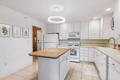 7930 Golden Valley Road #10, Golden Valley, MN 55427 - Photo 29