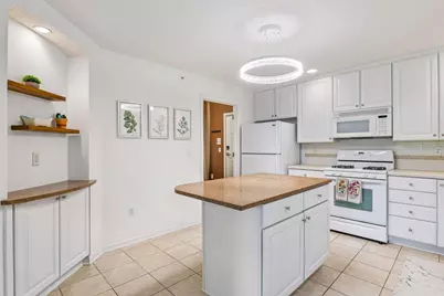 7930 Golden Valley Road #10, Golden Valley, MN 55427 - Photo 27