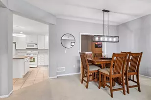 7930 Golden Valley Rd, Golden Valley, MN 55427 - Photo 5