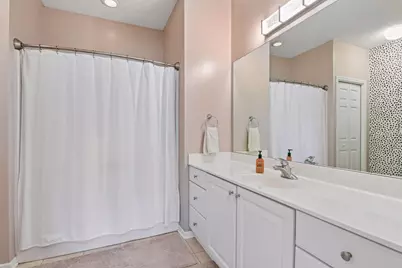 7930 Golden Valley Road #10, Golden Valley, MN 55427 - Photo 17