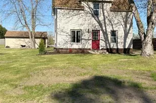406 Park St, Alexandria, MN 56308 - Photo 1