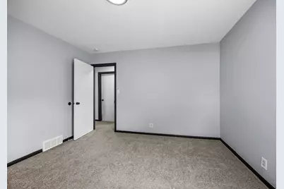 254 Arion Street E, West Saint Paul, MN 55118 - Photo 25
