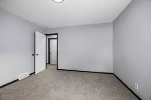 254 Arion St E, West Saint Paul, MN 55118 - Photo 25