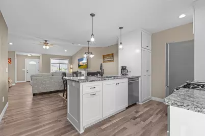38768 Maple Court, North Branch, MN 55056 - Photo 11