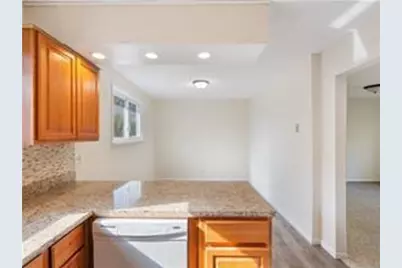 4819 Grenwich Way N, Oakdale, MN 55128 - Photo 3
