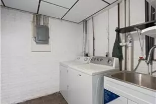 4819 Grenwich Way N, Oakdale, MN 55128 - Photo 11