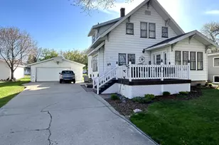 315 1st St SE, Clara City, MN 56222 - Photo 1