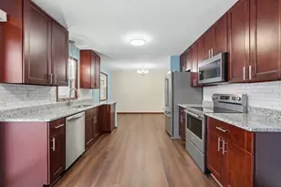 1051 Tiller Ln, Shoreview, MN 55126 - Photo 3