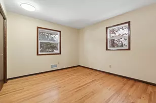 1051 Tiller Ln, Shoreview, MN 55126 - Photo 13