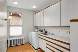 2418 W 22nd St, Minneapolis, MN 55405 - Photo 27