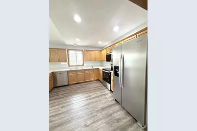 211 7th Street S, Winsted, MN 55395 - Photo 9