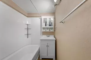 75 S Montgomery Ave, Le Center, MN 56057 - Photo 13
