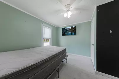 75 S Montgomery Avenue, Le Center, MN 56057 - Photo 11