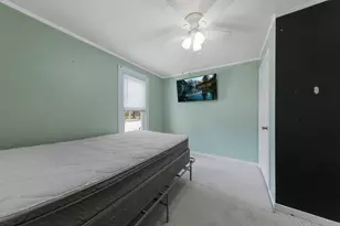 75 S Montgomery Ave, Le Center, MN 56057 - Photo 11