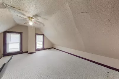 75 S Montgomery Avenue, Le Center, MN 56057 - Photo 19