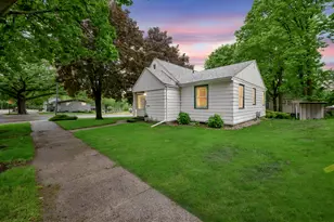 120 W 9th St, Fairmont, MN 56031 - Photo 1