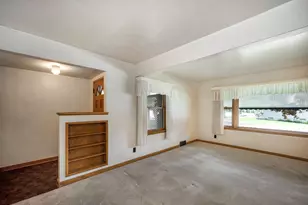 120 W 9th St, Fairmont, MN 56031 - Photo 5