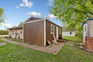 19624 Roberds Lake Blvd, Faribault, MN 55021 - Photo 9