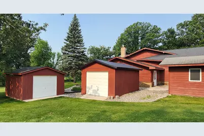 212 Lake Avenue NE, Clearbrook, MN 56634 - Photo 37