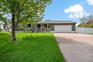 2753 Delaware Ave, North Saint Paul, MN 55109 - Photo 7
