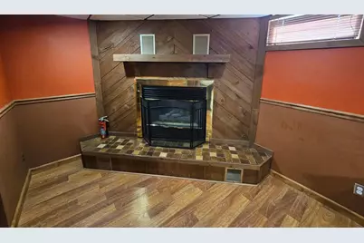 2026 5th Street SW, Willmar, MN 56201 - Photo 9