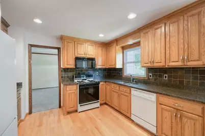1754 Evergreen Bay, Woodbury, MN 55125 - Photo 15