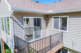 1020 Primrose Ln, Waconia, MN 55387 - Photo 5