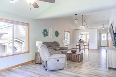 1020 Primrose Lane, Waconia, MN 55387 - Photo 19