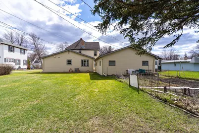 109 E 8th Street, Crookston, MN 56716 - Photo 31