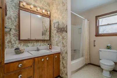 109 E 8th Street, Crookston, MN 56716 - Photo 15