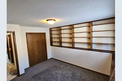 1831 Prairie Lane S, Fargo,  58103 - Photo 17
