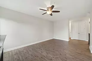 3201 Countryside Ct, Woodbury, MN 55129 - Photo 7