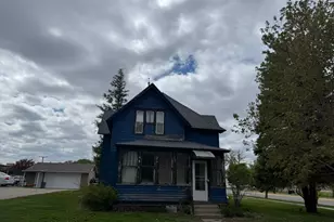 302 Broadway Ave S, New Richland, MN 56072 - Photo 1