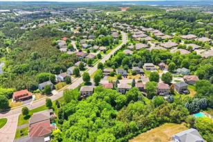 13 Cliff Ridge Ct, Hudson, WI 54016 - Photo 33