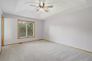 13 Cliff Ridge Ct, Hudson, WI 54016 - Photo 17