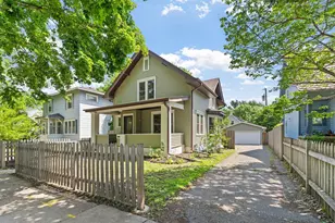 1024 Victoria St N, Saint Paul, MN 55103 - Photo 1
