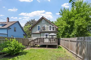 1024 Victoria St N, Saint Paul, MN 55103 - Photo 9