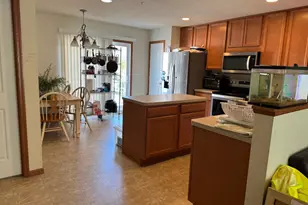932 Ledgestone Dr, Mahtomedi, MN 55115 - Photo 3