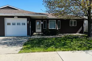 105 Oscar Ave N, Canby, MN 56220 - Photo 1