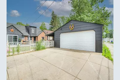 2011 Vincent Avenue N, Minneapolis, MN 55411 - Photo 17